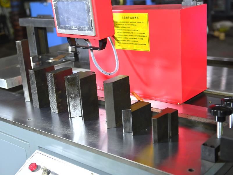hydraulic bending machine